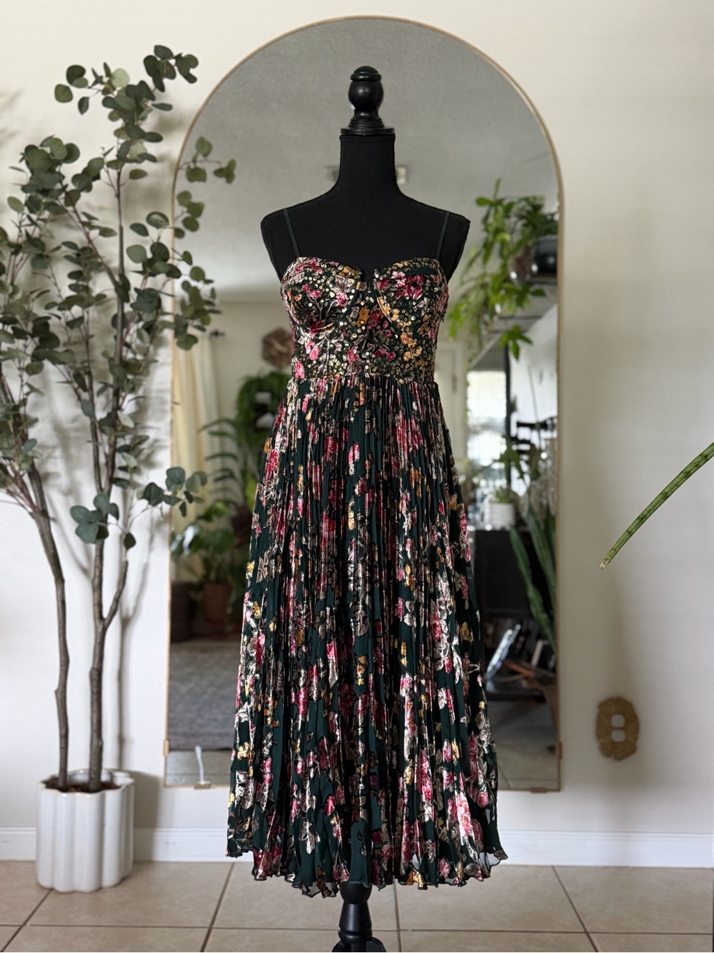 VERB Pallavi Singhee Plissé Pleated Sequin Embellished Smocked Corset Midi Dress - Picture 3 of 16